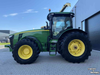 Tracteur John Deere 8260R