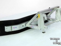 Autres pièces d’équipement et accessoires Qmac Gummischieber für Boden 2.70 mtr anbau Kramer