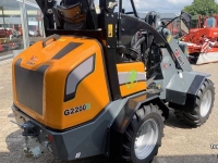Chargeuse sur pneus Giant G 2200 E Shovel Kniklader