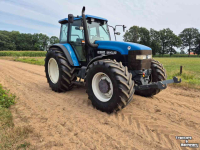 Tracteur New Holland 8360