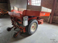 Planteuse de pommes de terre  Structural Snarenbedpootmachine