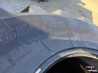 Roues, Pneus, Jantes, Barillets Jumelage  650/85R38 Michelin en Good Year