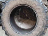 Roues, Pneus, Jantes, Barillets Jumelage Good Year 480/65 R28