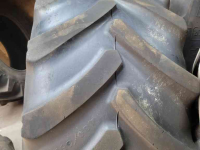 Roues, Pneus, Jantes, Barillets Jumelage Good Year 480/65 R28