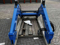 Chargeur frontal New Holland New Holland 735LA  STOLL  FZ-33.1  Profiline 110cm