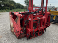 Coupe-blocs d'ensilage Redrock Redrock 180/130 met hefmast