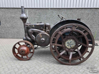 Tracteurs anciens Lanz-Bulldog HN1 12/20