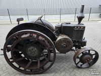 Tracteurs anciens Lanz-Bulldog HN1 12/20