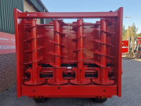 Epandeur de fumier AGM Meststrooier 8 ton