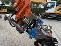 Pelles sur chenilles Case CX80 C met draai kantelstuk
