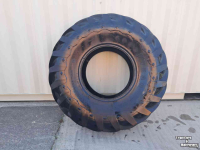 Roues, Pneus, Jantes, Barillets Jumelage Good Year 23.1-26