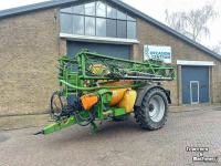 Pulvérisateur trainé Amazone UX 4200