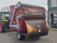 Mélangeuse Verticale BVL V-mIx 12 ls zelfladende voermengwagen