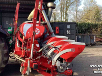 Semoir monograine Becker Aeromat AP8ZGE Maiszaaimachine