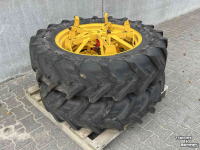 Autres roues, pneus, jantes et accessoires Molcon Dubbellucht Molcon 5-ster 12.4R28 naast 15.5x25