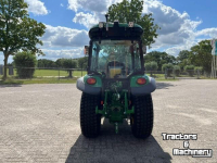 Tracteur pour vignes et vergers John Deere 3046R