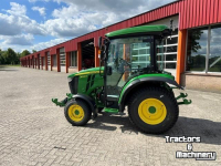 Tracteur pour vignes et vergers John Deere 3046R