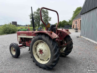 Tracteur International 423
