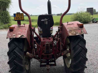 Tracteur International 423