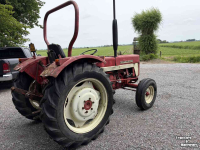 Tracteur International 423