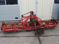 Herse rotative Lely Roterra 300-32 rotorkopeg rotoreg met mechanische hefinrichting spijlenrol