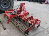 Herse rotative Lely Roterra 300-32 rotorkopeg rotoreg met mechanische hefinrichting spijlenrol