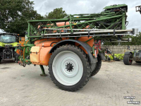 Pulvérisateur trainé Amazone UX 5200