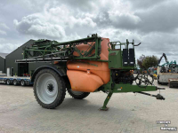 Pulvérisateur trainé Amazone UX 5200