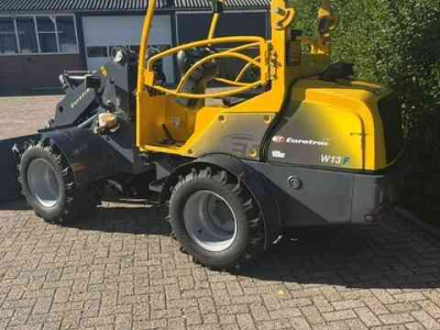 Chargeuse sur pneus Eurotrac W-13-F