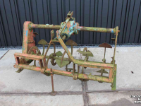 Machine à bêcher Agrator Roterende spitmachine 140 cm spitter Agrator?