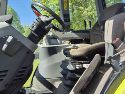 Tracteur Claas AXION 810 C-Matic Cebis, 50Km/h. Lucht, Fronthef / PTO.