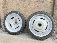 Roues, Pneus, Jantes, Barillets Jumelage Kleber 270/95R54 80%