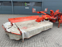 Faucheuse Kuhn FC 883