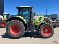 Tracteur Claas AXION 830