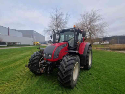 Tracteur Valtra N142 Direct