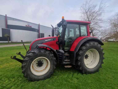 Tracteur Valtra N142 Direct