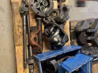 Pièces d‘occasion pour tracteurs  DANA 735/615 VOORAS DELEN MF 7615