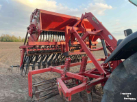 Cultivateur Wifo Cultivator met kongskilde zaaimachine