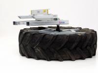 Pousse fourrage à pneu Qmac VBBK Voerbandveger / Voerveegband