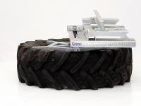 Pousse fourrage à pneu Qmac VBBK Voerbandveger / Voerveegband
