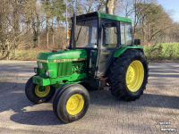 Tracteur John Deere 1140