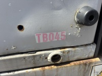 Pelles sur pneus Takeuchi TAKEUCHI TB045