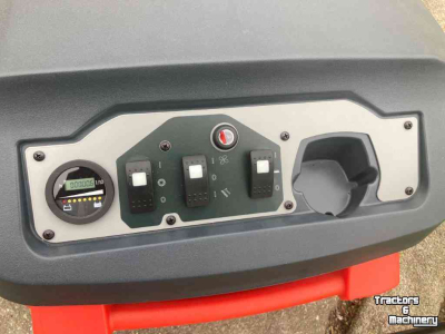 Balayeuses et balayeuses aspirantes Meclean Buster 950 E pro elektrisch