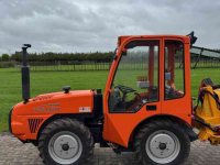 Tracteur pour vignes et vergers Holder Atrac 5.58