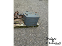 Poids frontaux New Holland New Holland G/70 Serie 8 x 110 KG Frontgewichten 