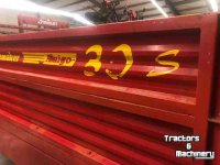 Distributeur de fourrage en bloc Schuitemaker Amigo 30 S