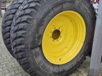 Roues, Pneus, Jantes, Barillets Jumelage Nokian 540/80R38 en 440/80R28 op John Deere velgen