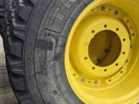 Roues, Pneus, Jantes, Barillets Jumelage Nokian 540/80R38 en 440/80R28 op John Deere velgen