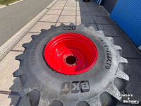 Roues, Pneus, Jantes, Barillets Jumelage BKT VF 900/60R38 95%