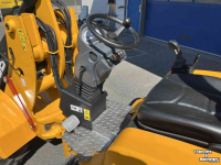 Chargeuse sur pneus JCB 403 Mini Shovel